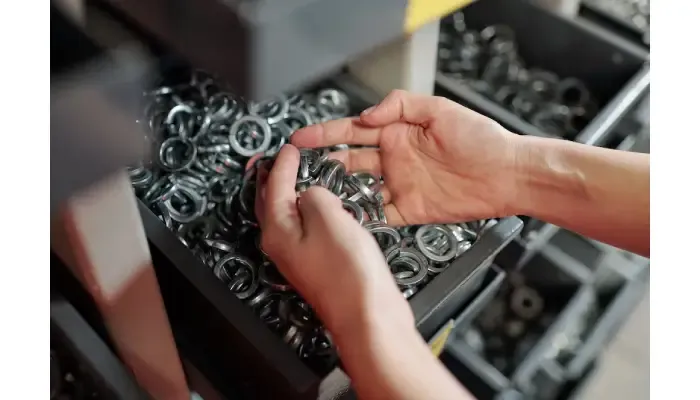 Innovations in Fasteners Manufacturing: What to Expect in 2025?