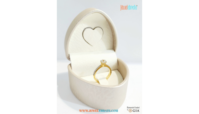 How To Measure Ring Size For A Diamond Engagement Ring?
