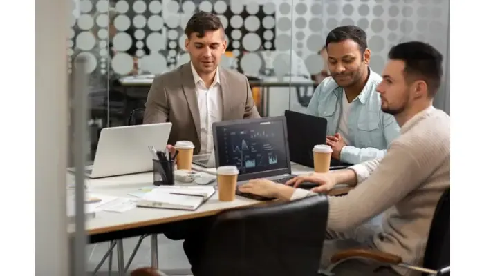 The Future of Immersive DXP Experiences for Canadian Businesses