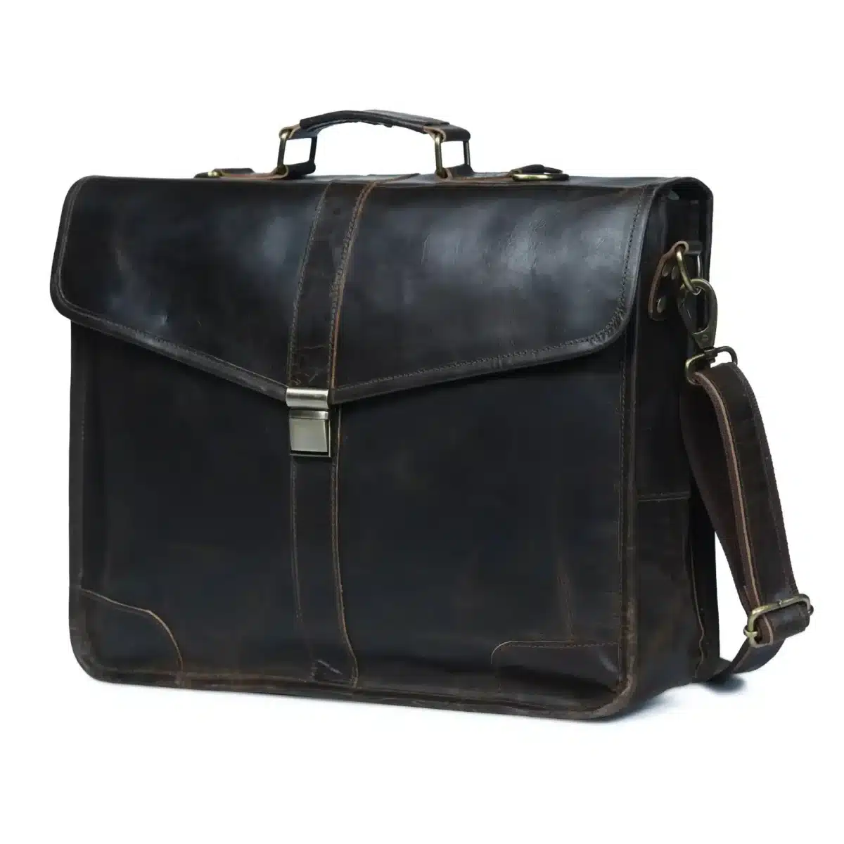 7 Signs Your Leather Duffle Bag Is Vintage
