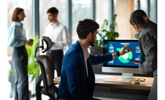 How to Choose the Right HR Software Solutions in UAE?